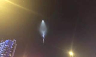 多地惊现不明飞行物 多地惊现不明飞行物